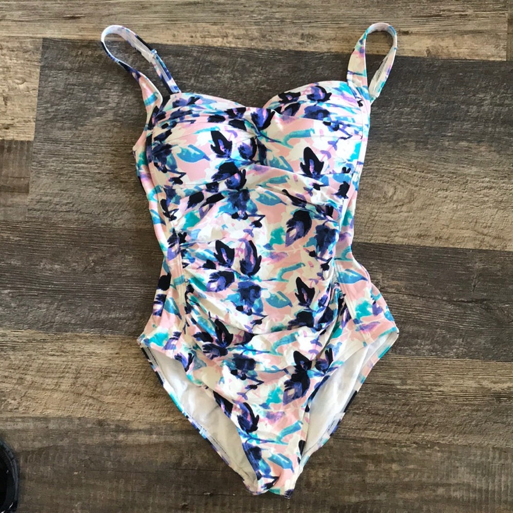One piece bathing suit